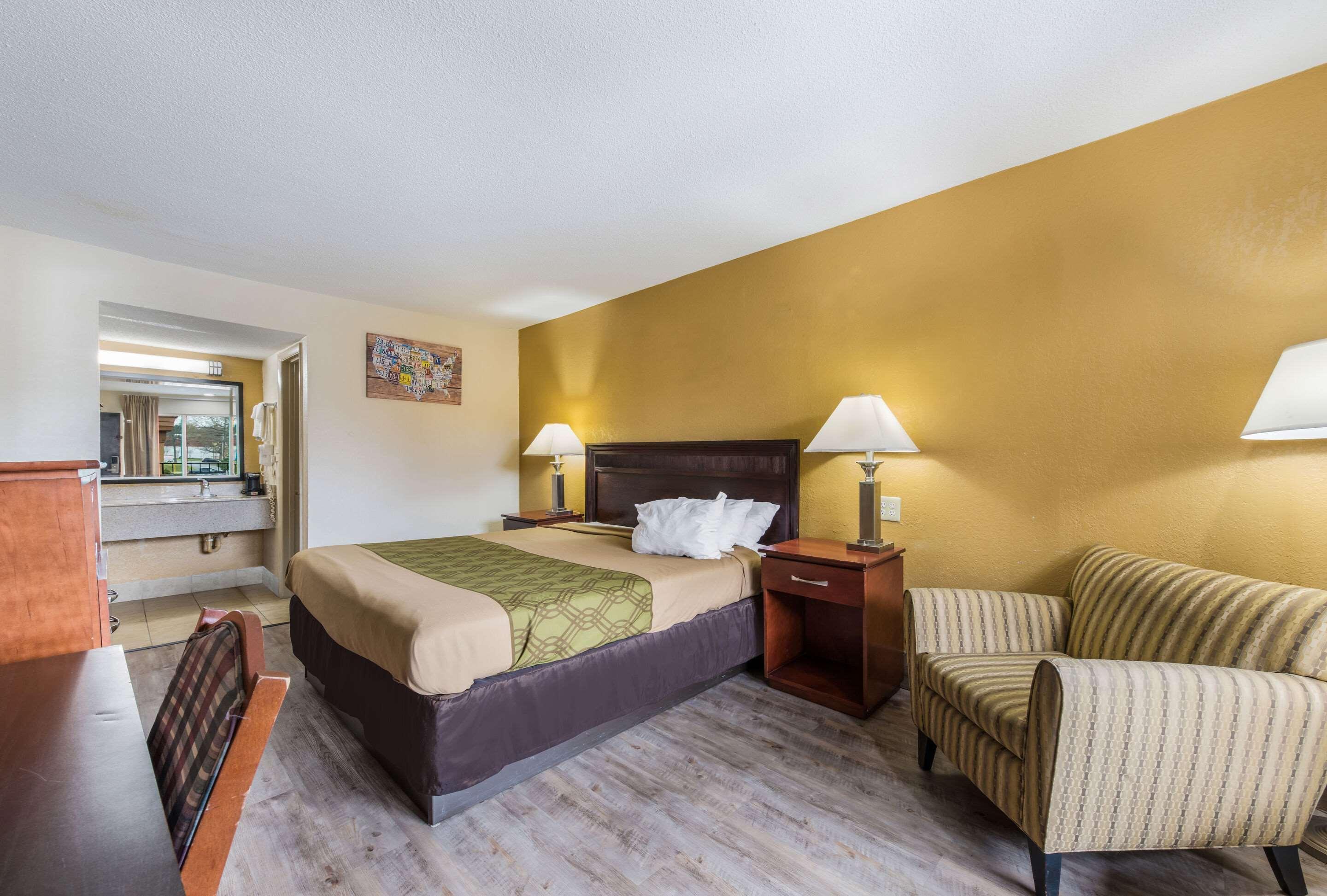 Econo Lodge Salisbury Bagian luar foto
