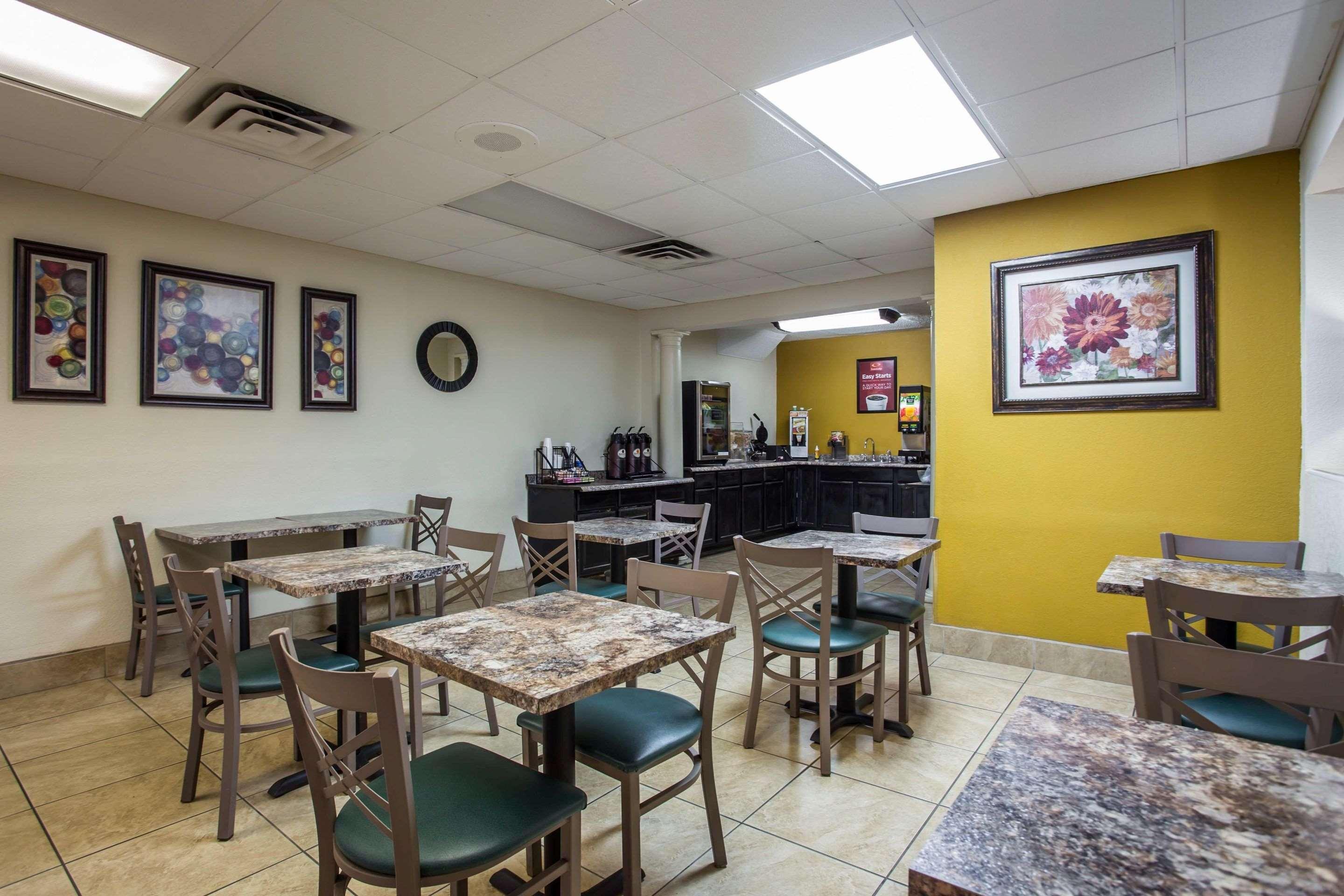Econo Lodge Salisbury Bagian luar foto