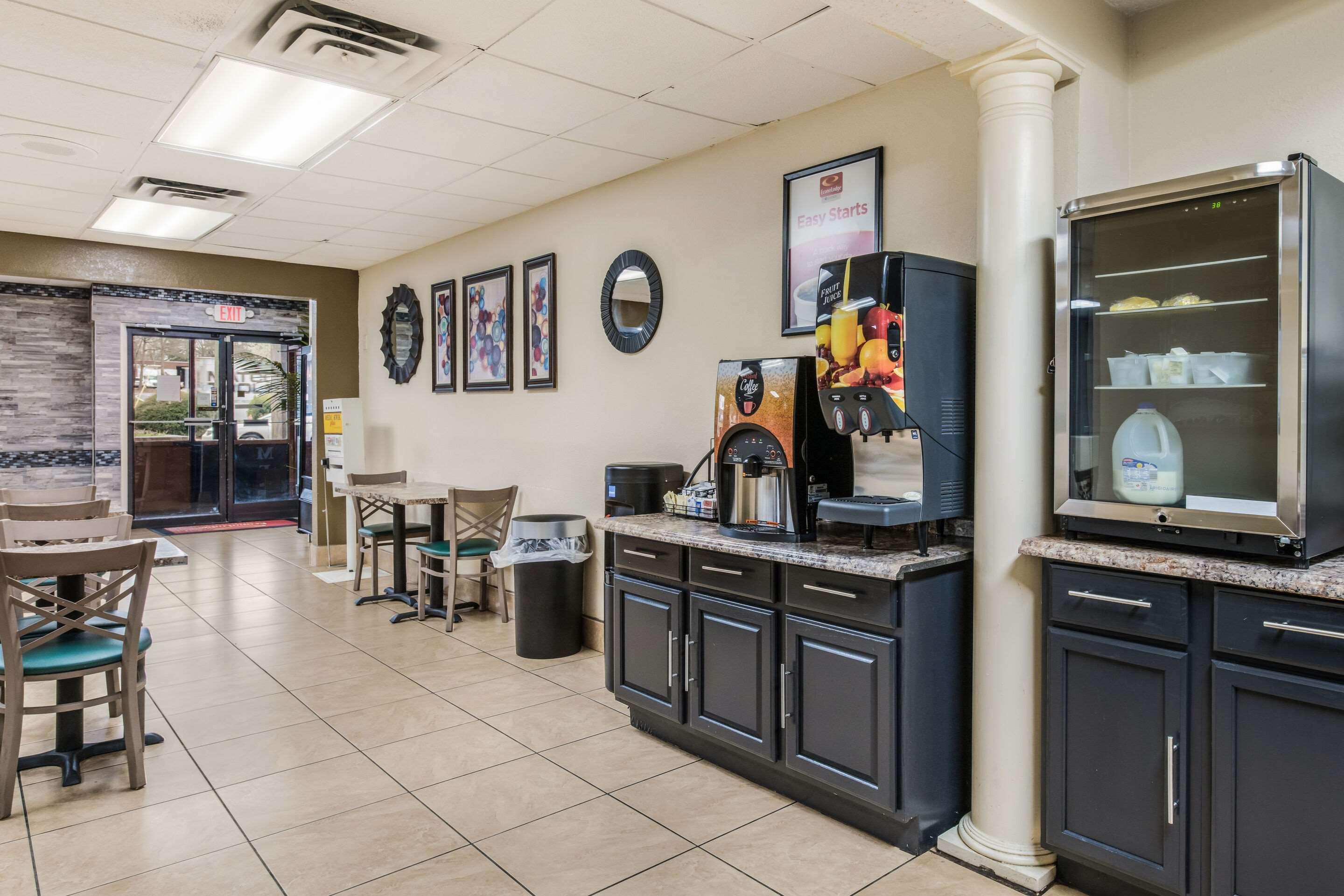 Econo Lodge Salisbury Bagian luar foto
